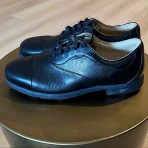 Nike Women's Black Low-Profile Golf Sneakers. New never worn without tags.